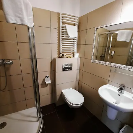 Kazimierz Anex 3*